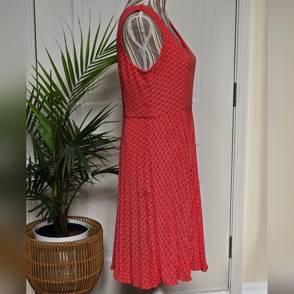 Banana Republic Women's Red Printed Dress Size 6 - Picture 4 of 6